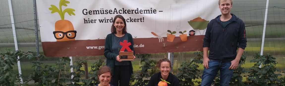 GemüseAckerdemie Preisübergabe Bundespreis Verbraucherschutz 2020 beim Projekt Gemüseackerdemie